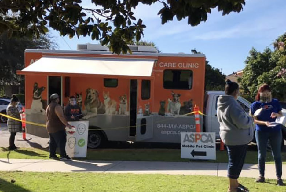 The ASPCA Los Angeles Spay/Neuter Clinic Veterinario gratis en los angeles